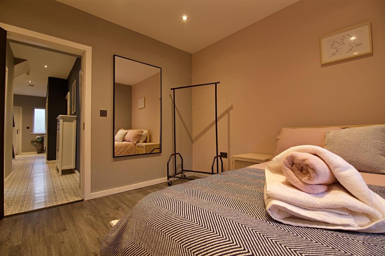 Scotforth Road- Boutique Rooms In Lancaster City Townhouse Ленчестър Екстериор снимка