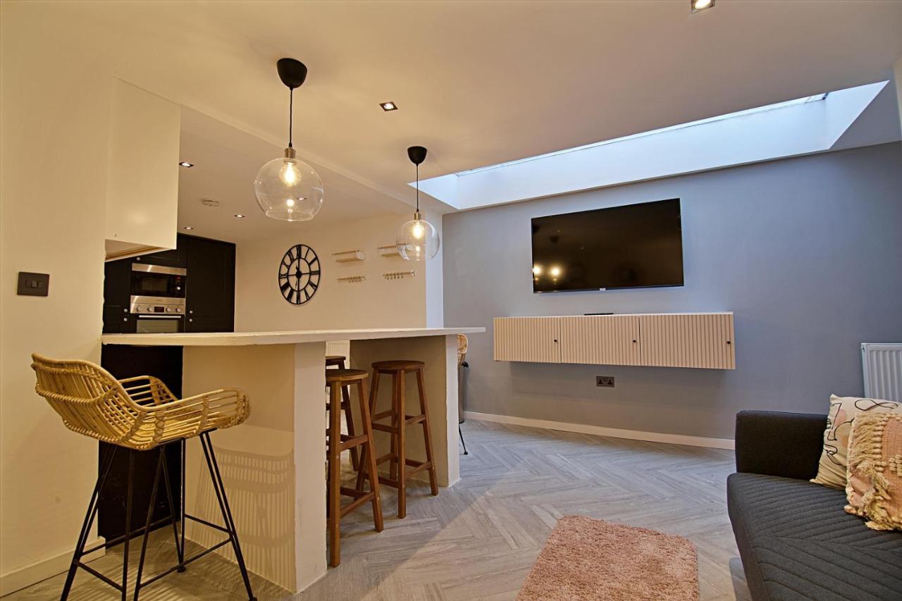 Scotforth Road- Boutique Rooms In Lancaster City Townhouse Ленчестър Екстериор снимка